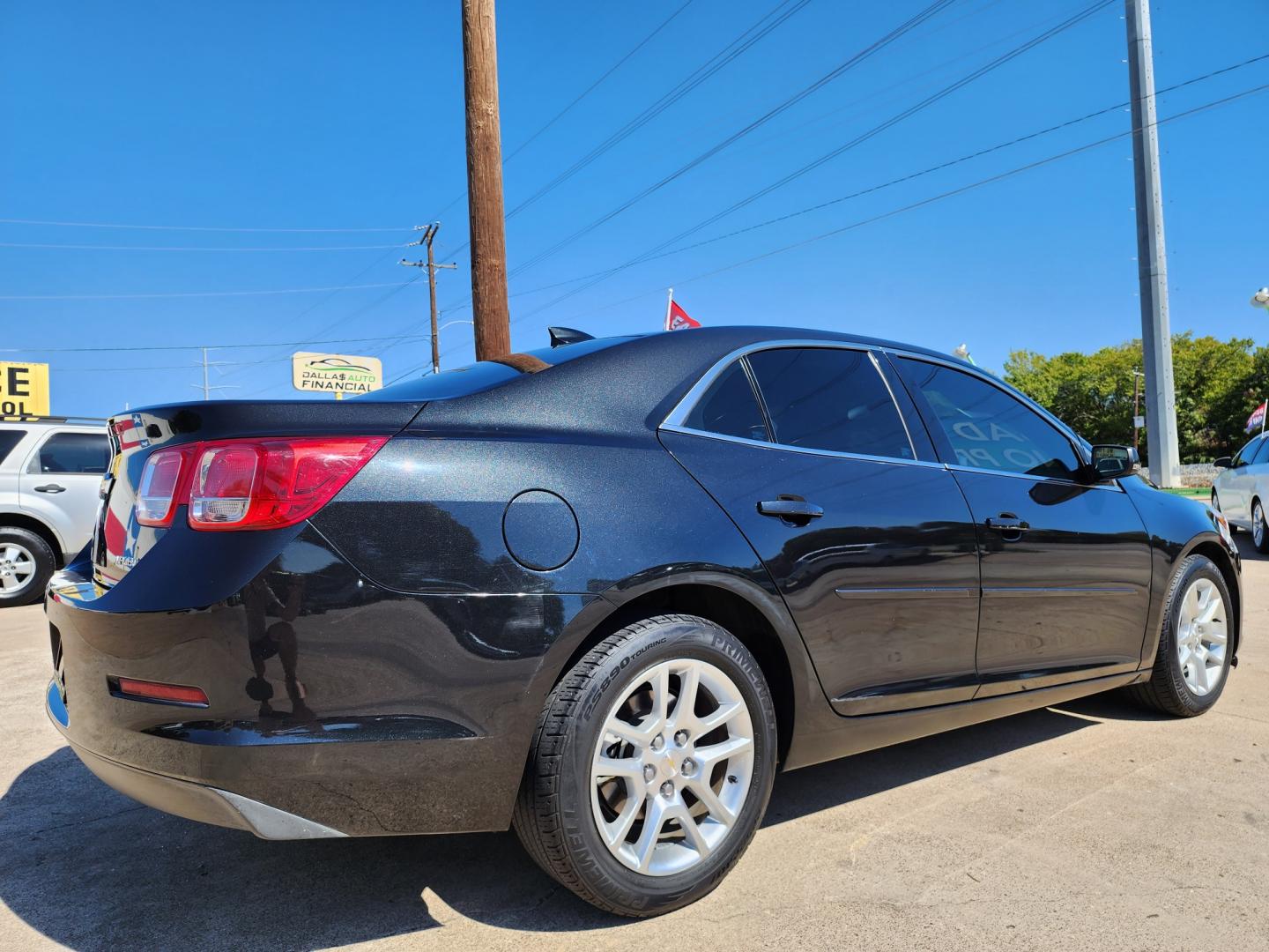 2015 BLACK Chevrolet Malibu LT (1G11C5SL2FF) , AUTO transmission, located at 2660 S.Garland Avenue, Garland, TX, 75041, (469) 298-3118, 32.885551, -96.655602 - Welcome to DallasAutos4Less, one of the Premier BUY HERE PAY HERE Dealers in the North Dallas Area. We specialize in financing to people with NO CREDIT or BAD CREDIT. We need proof of income, proof of residence, and a ID. Come buy your new car from us today!! This is a very well cared for 2015 CH - Photo#3